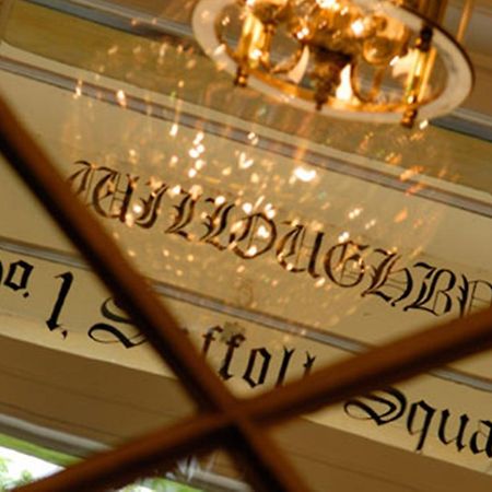 Willoughby House Hotel & Apartments Челтнъм Екстериор снимка