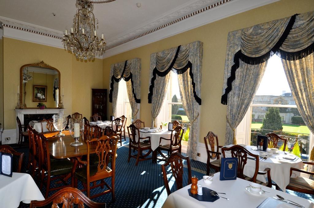 Willoughby House Hotel & Apartments Челтнъм Екстериор снимка